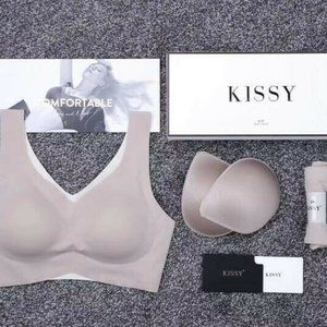 KISSY Wireless and Seamless Classic Vest Bra Set